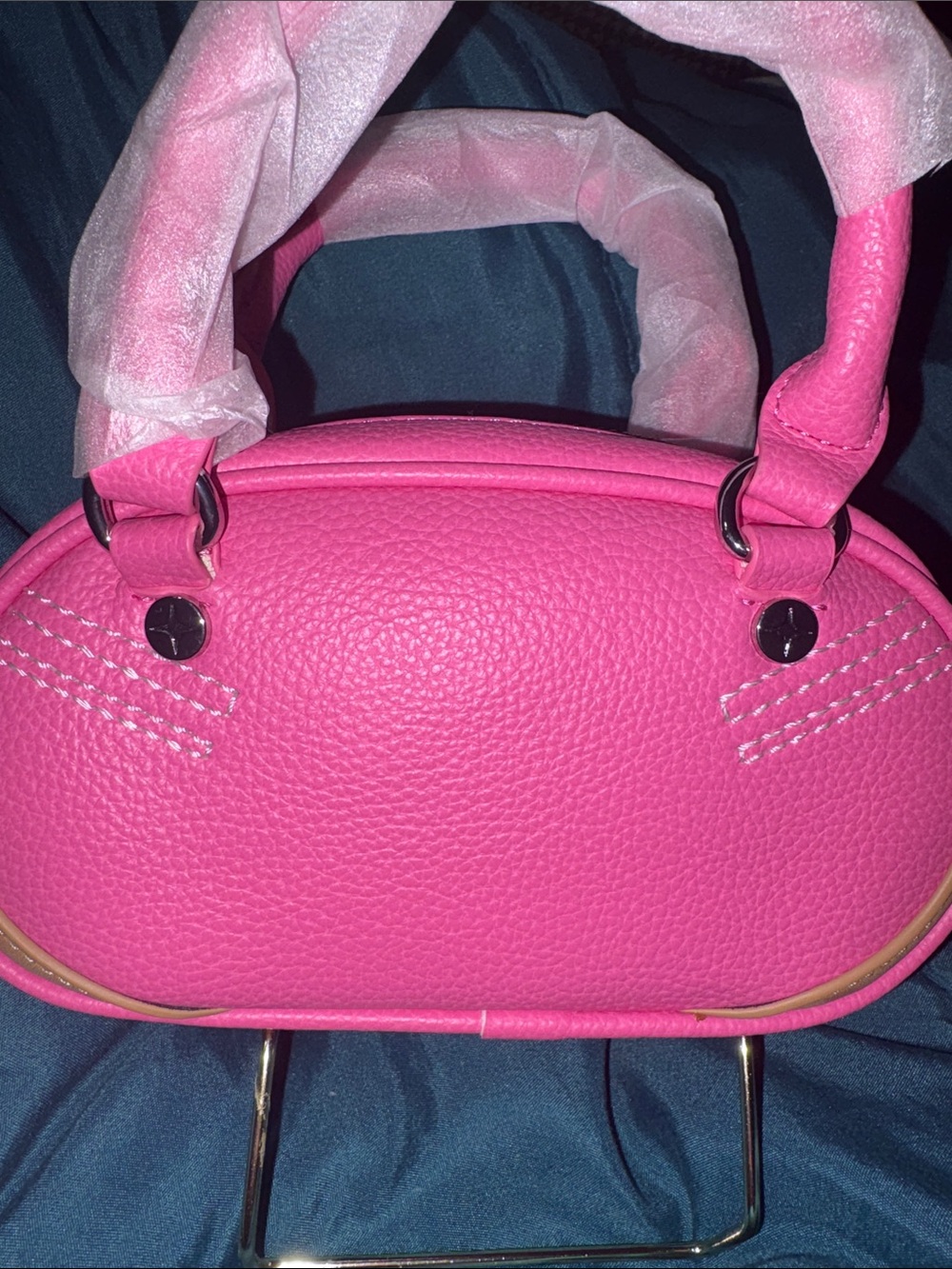 Paris Hilton - NWT '11' Mini Dome Handbag Bubblegum Pink -viral - Picture 4 of 9